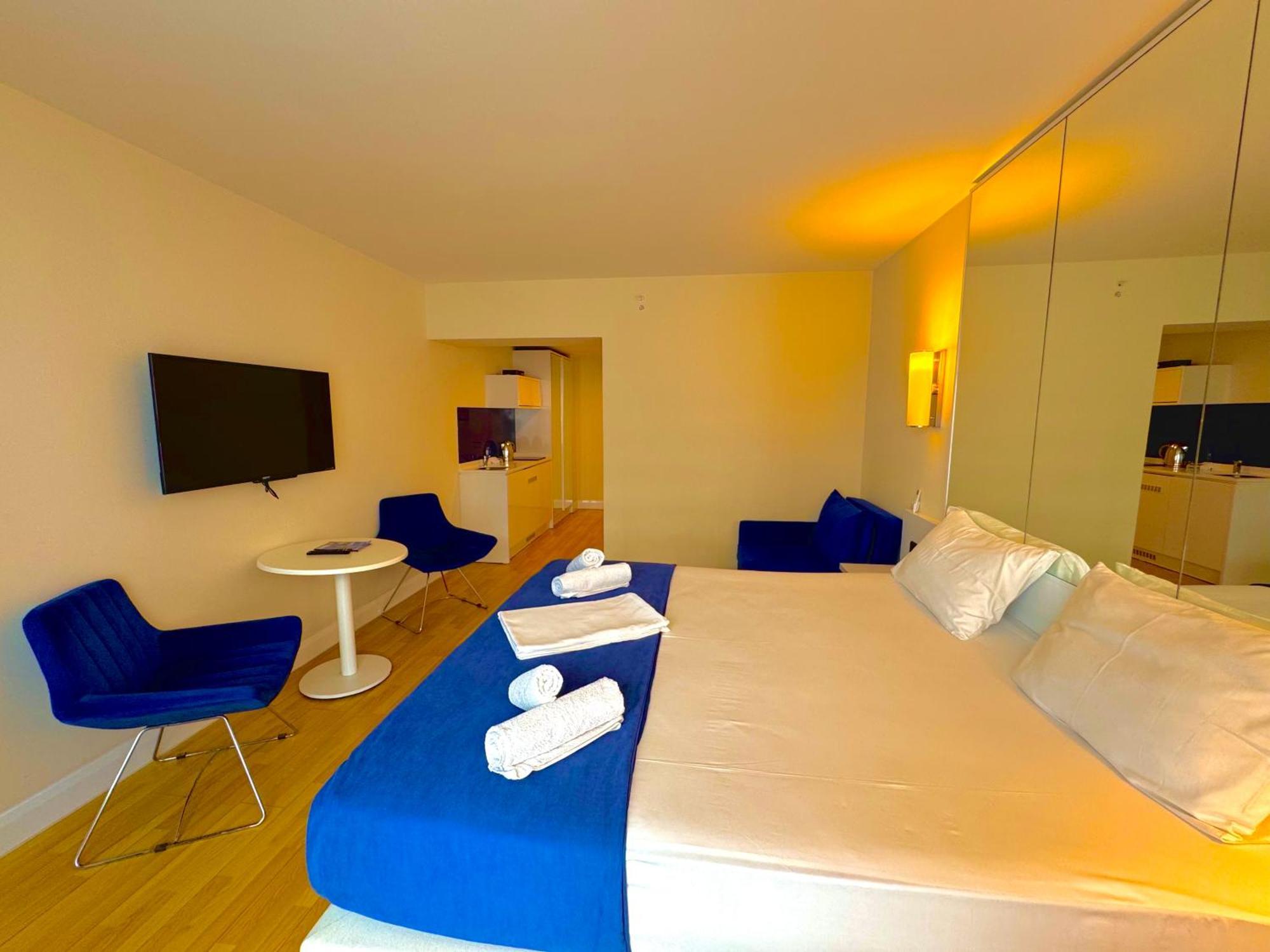 Vip Aparthotel Orbi City Sea View Batumi Exterior photo